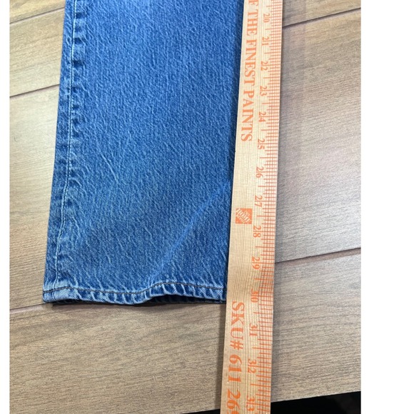 Levi Strauss premium Big E 505 Regular Jeans Mens W38 L30 Blue Distressed Denim - Picture 4 of 10